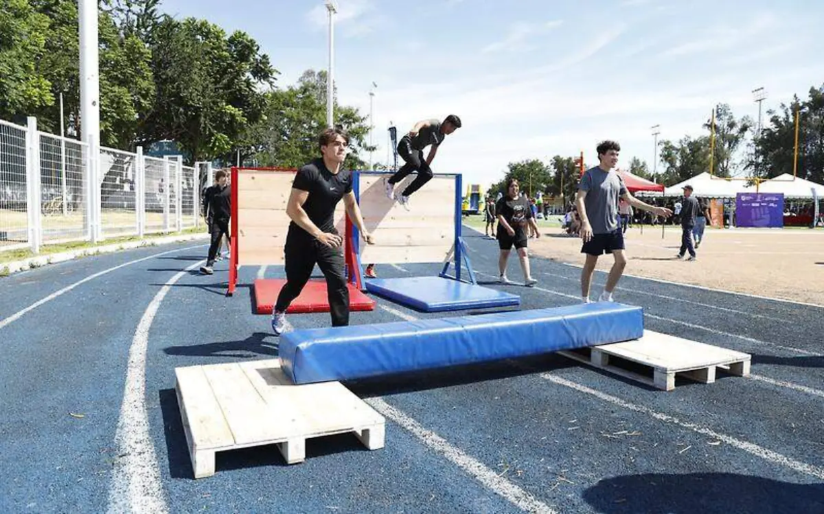 Jovenes de Zapopan interesados en el deporte